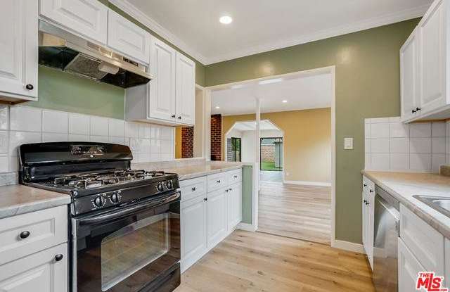 5450 Bevis Avenue - 5450 Bevis Avenue, Los Angeles, CA 91411