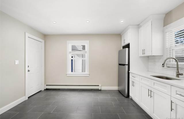 352 Willett Avenue Gallery 4