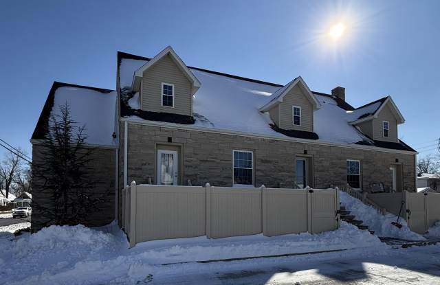 823 Hart Street photos photos