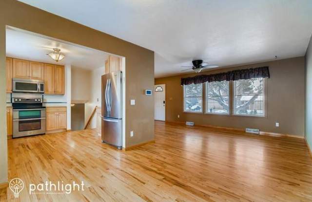 914 49th Avenue Place Gallery 4