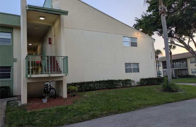 4138 NW 88th Ave photos photos