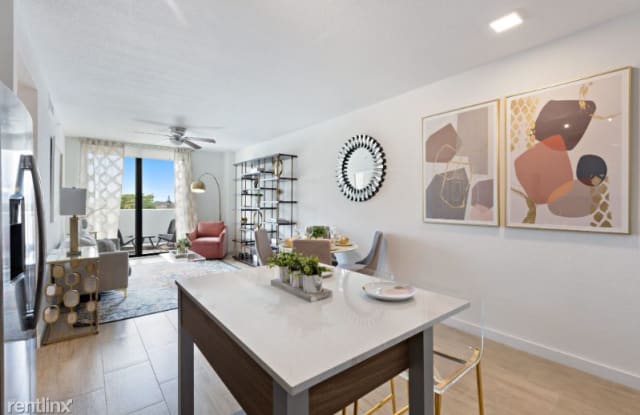 2001 SW 67 AVE - 2001 SW 67 Ave, West Miami, FL 33155