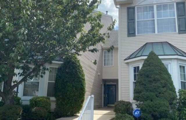 220 Cambridge Ct Gallery 2