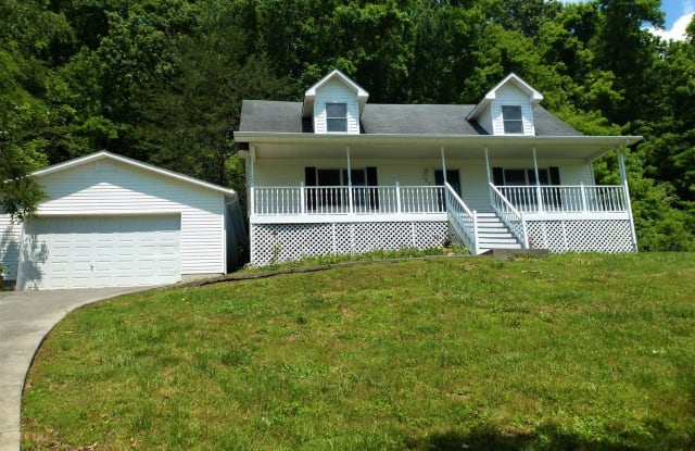 130 Pine Knot - 130 Pine Knot, Elizabethton, TN 37601