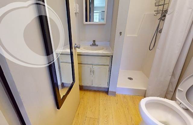 130 Forest Home Drive - A Gallery 4