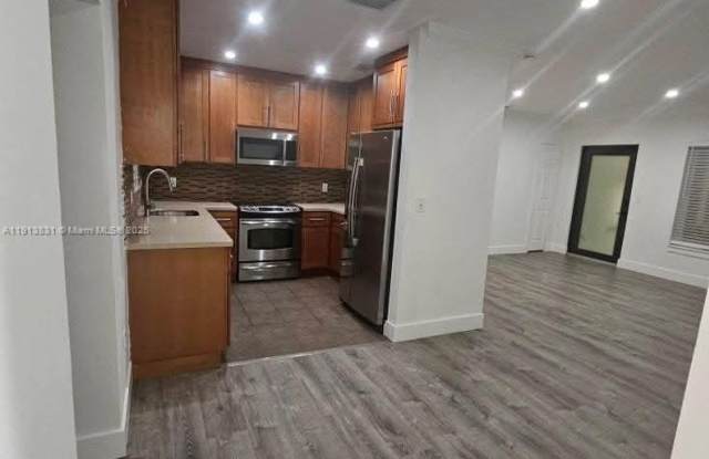 425 NE 109th Street, Miami, FL 33161 - 425 Northeast 109th Street, Miami-Dade County, FL 33161