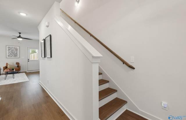 2512 Freeman Road Gallery 3