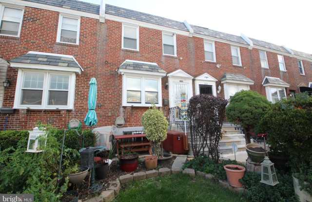 222 W COLONIAL Street photos photos