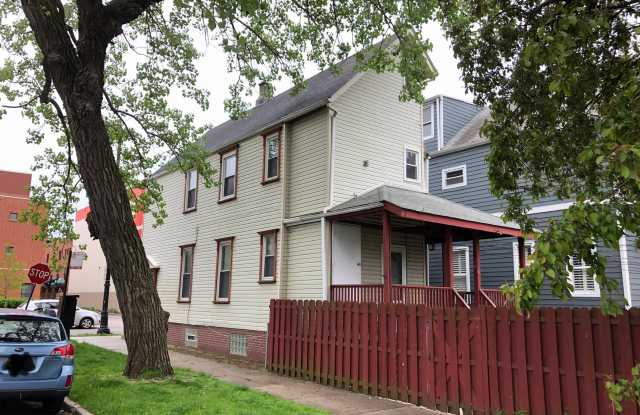 2856 N Western Ave - 1 photos photos
