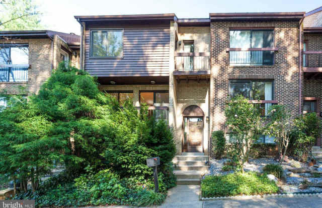 8743 SHERIDAN FARMS COURT - 8743 Sheridan Farms Ct, West Springfield, VA 22152