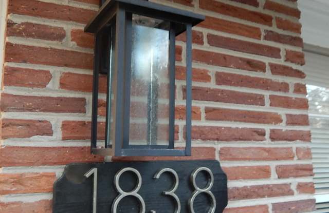 1838 Buckeye Street Southwest Gallery 2