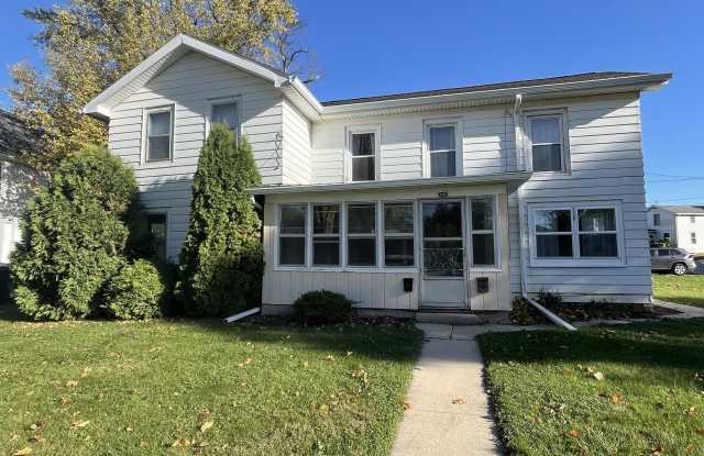 340 East Fond Du Lac Street - 1 photos photos