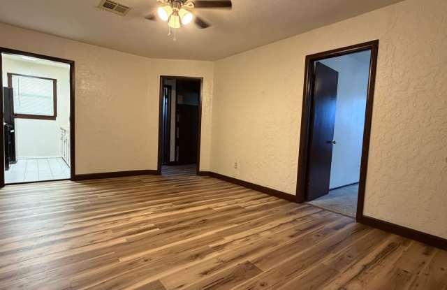 6213 NW Cherry - HOT New Listing Gallery 3