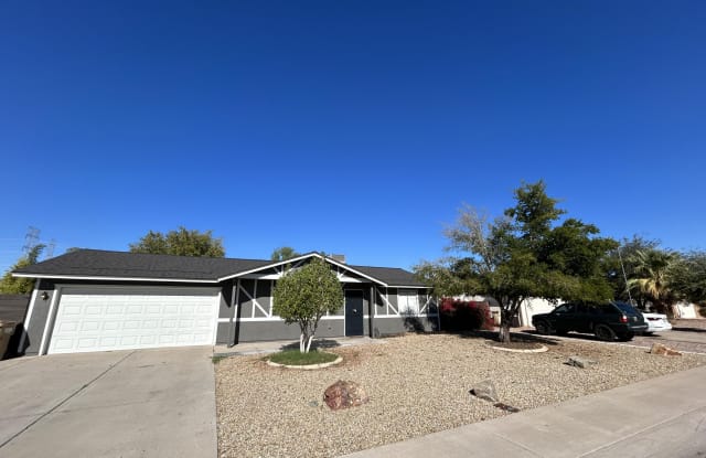 9036 W ROYAL PALM Road - 9036 West Royal Palm Road, Peoria, AZ 85345