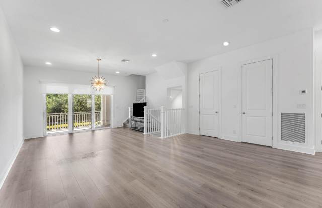 12859 Alton Road Gallery 3