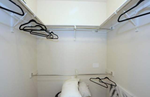 7707 I-35, #1100 photos photos