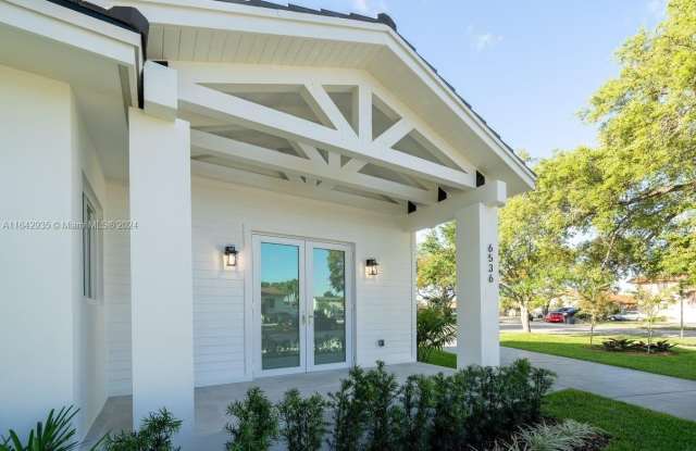 6536 SW 15th St - 6536 Southwest 15th Street, West Miami, FL 33144