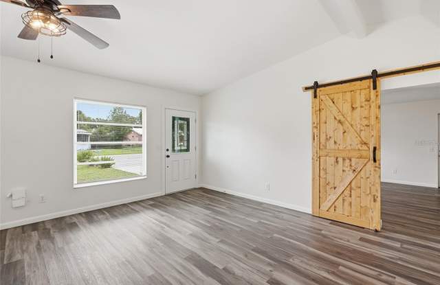 162 BRIDLE Path Gallery 2