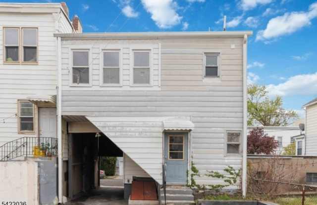 36 Edison St Gallery 1