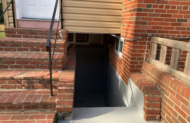 2001 AMHERST ROAD - 2001 Amherst Road, Chillum, MD 20783