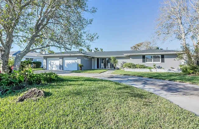 414 Triton Road photos photos