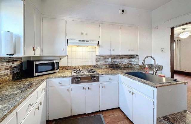 1915 15th St photos photos