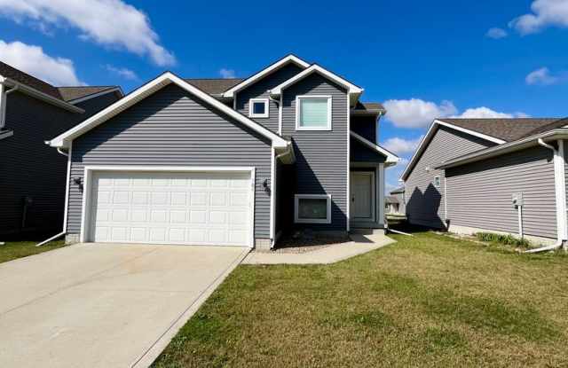 Now Leasing – Stylish 3-Bedroom Home in Bondurant photos photos