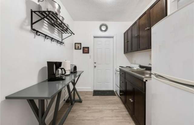 1712 Pierce Street unit: 1-4 photos photos