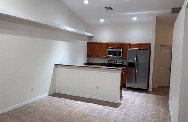 1117 SW 8th Place Gallery 2
