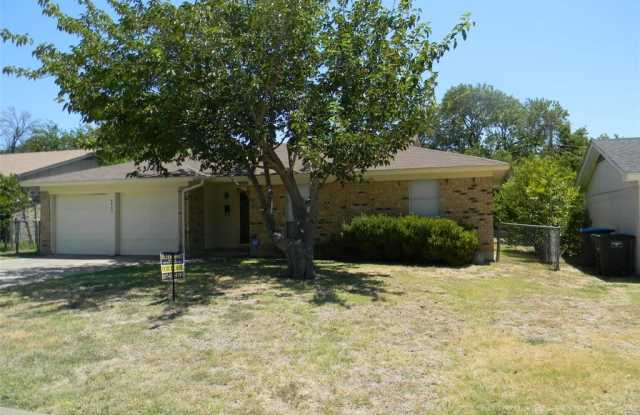 6605 VEGA Drive - 6605 Vega Drive, Fort Worth, TX 76133