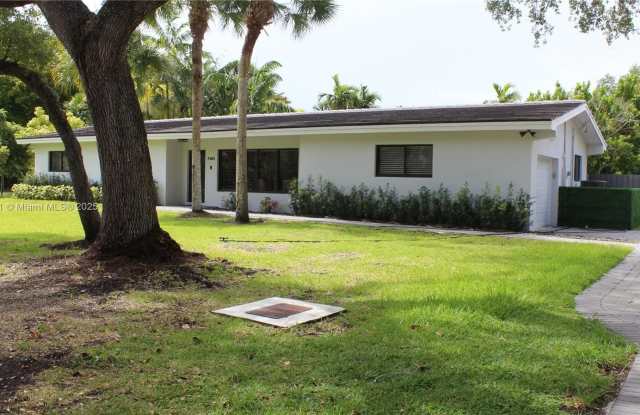 7340 SW 105th Ter photos photos