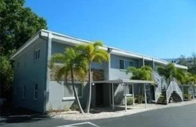 1825 Oak Lane - 1825 Oak Lane, Fort Myers, FL 33901
