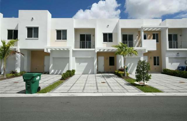 10259 Northwest 72nd Terrace photos photos