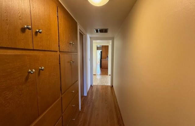 75 Stuart Court Gallery 4