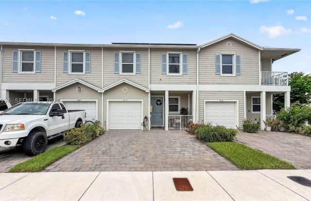 917 SE 17th Ct Gallery 2