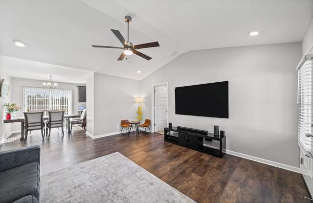 3 Bedroom 2 Full Bath Home For Rent near Post! photos photos