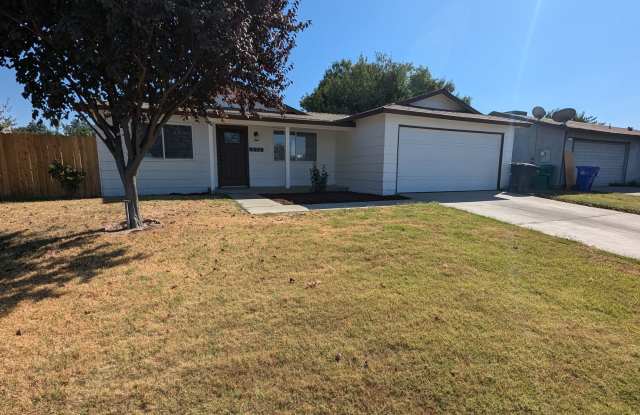 Remodeled 3 Bedroom 2 Bath Home - 570 North Gary Street, Porterville, CA 93257