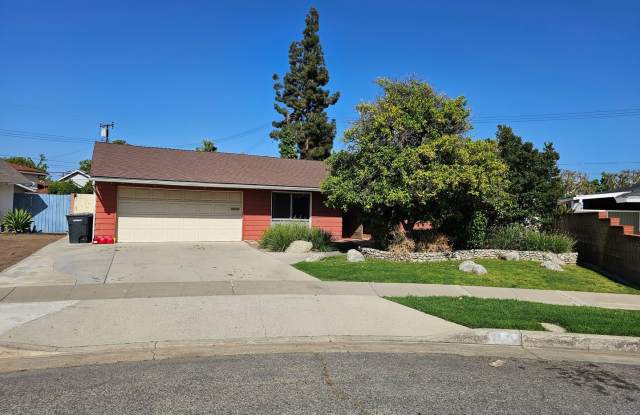 1087 N Greengrove - RESERVED photos photos