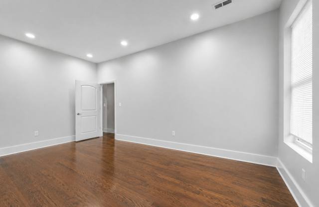 1044 Chestnut Street Gallery 4
