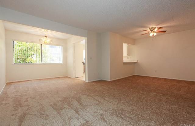 28116 Ridgepoint Court Gallery 3