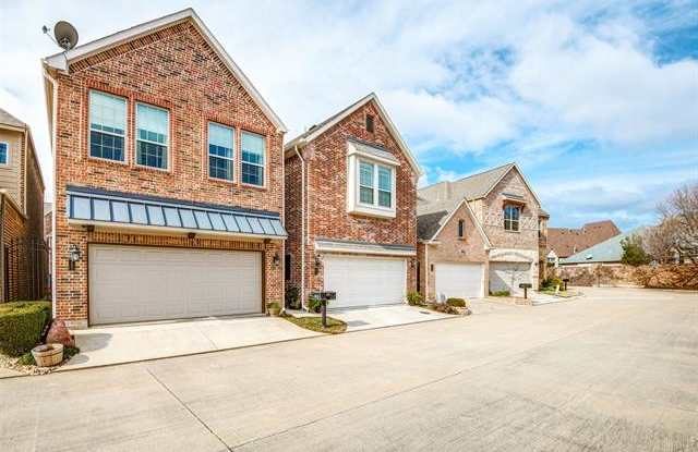 18211 Frankford Lakes Circle Gallery 2