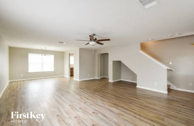 507 Upland Creek Gallery 2