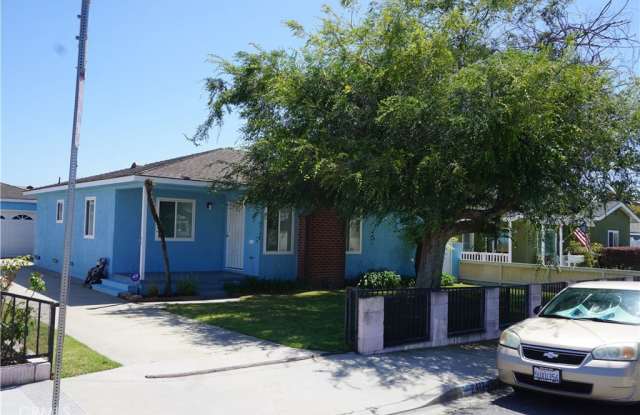 2422 Ralston Lane Gallery 3