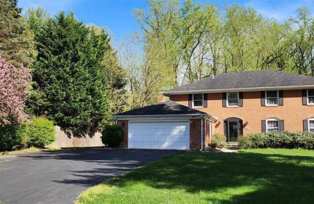 736 RIDGE Drive Gallery 1
