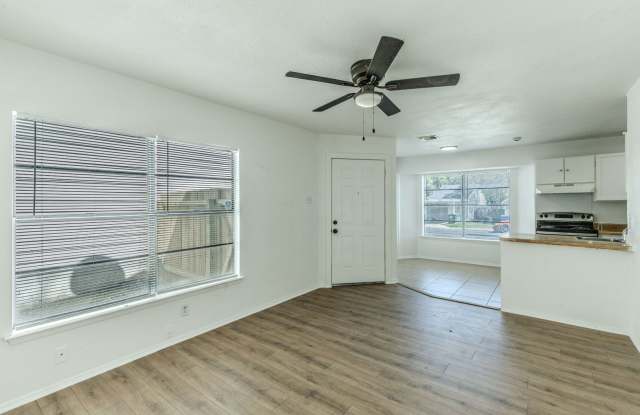 4 Bed / 1 Bath House for Rent - 4047 Indian Sunrise, San Antonio Gallery 3