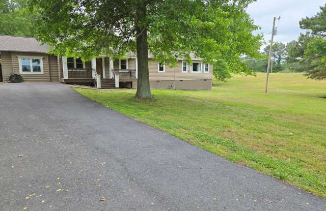 5 Bedroom, 2 Bath photos photos