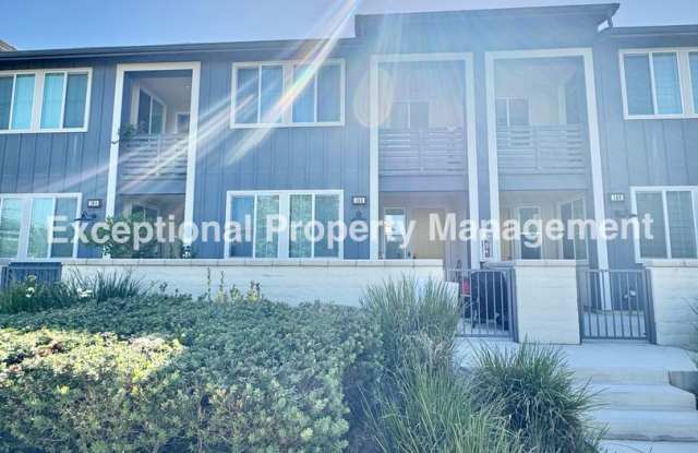 Ready to move in 3 bed 3 bath home! photos photos