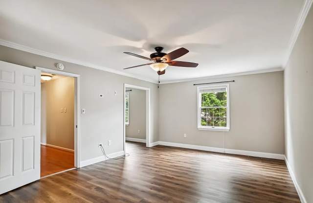 103 Huntington Court Gallery 2