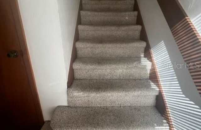 2 GREENBRIAR COURT Gallery 4