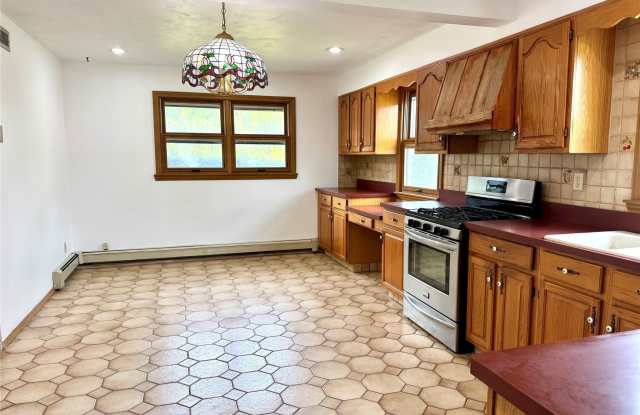 3 Mueller Drive Gallery 2